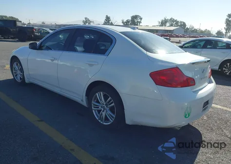 2011 Infiniti G37 Journey z USA, uszkodzony, nr VIN JN1CV6APXBM302956